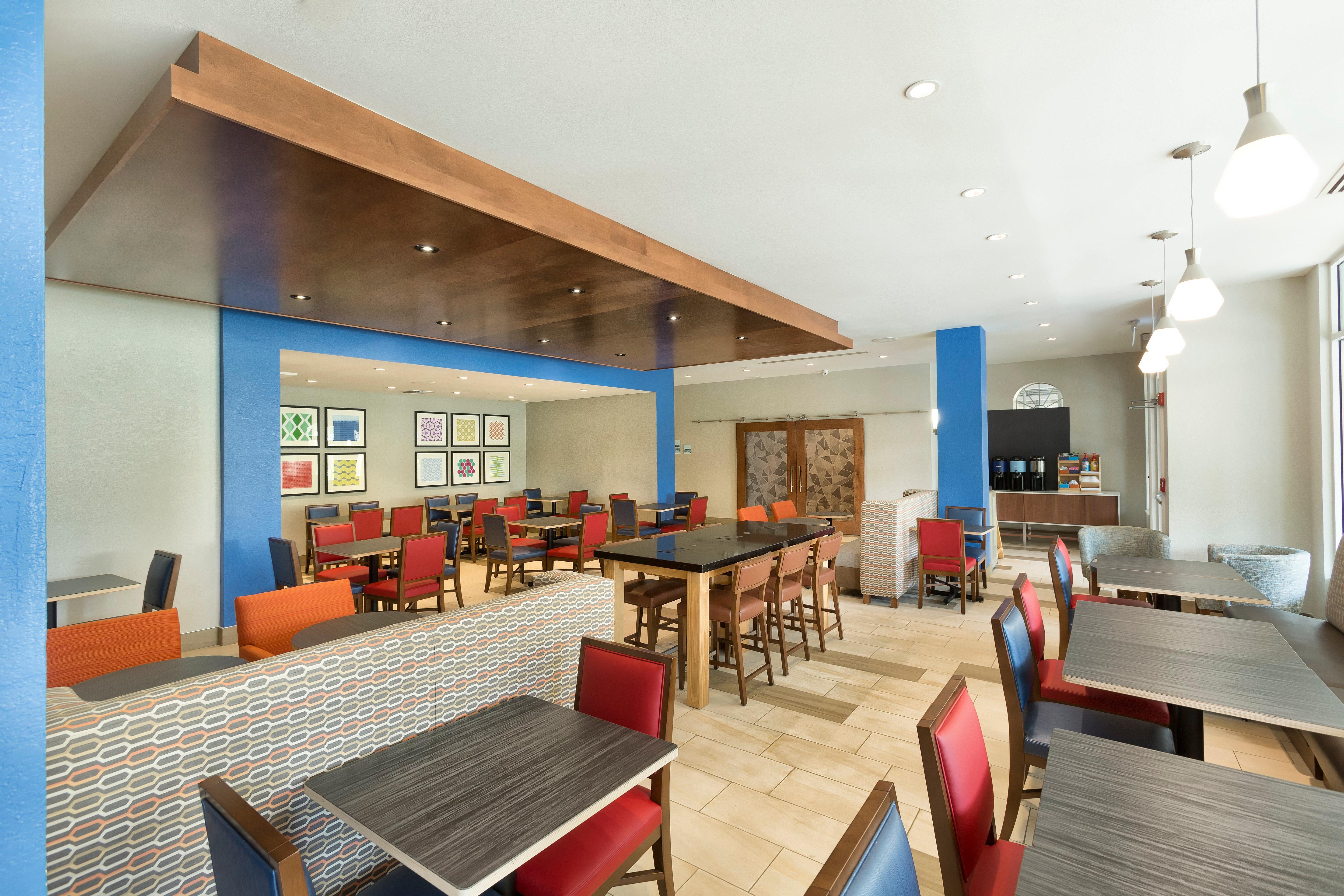 Holiday Inn Express & Suites S Lake Buena Vista By Ihg Киссимми Экстерьер фото