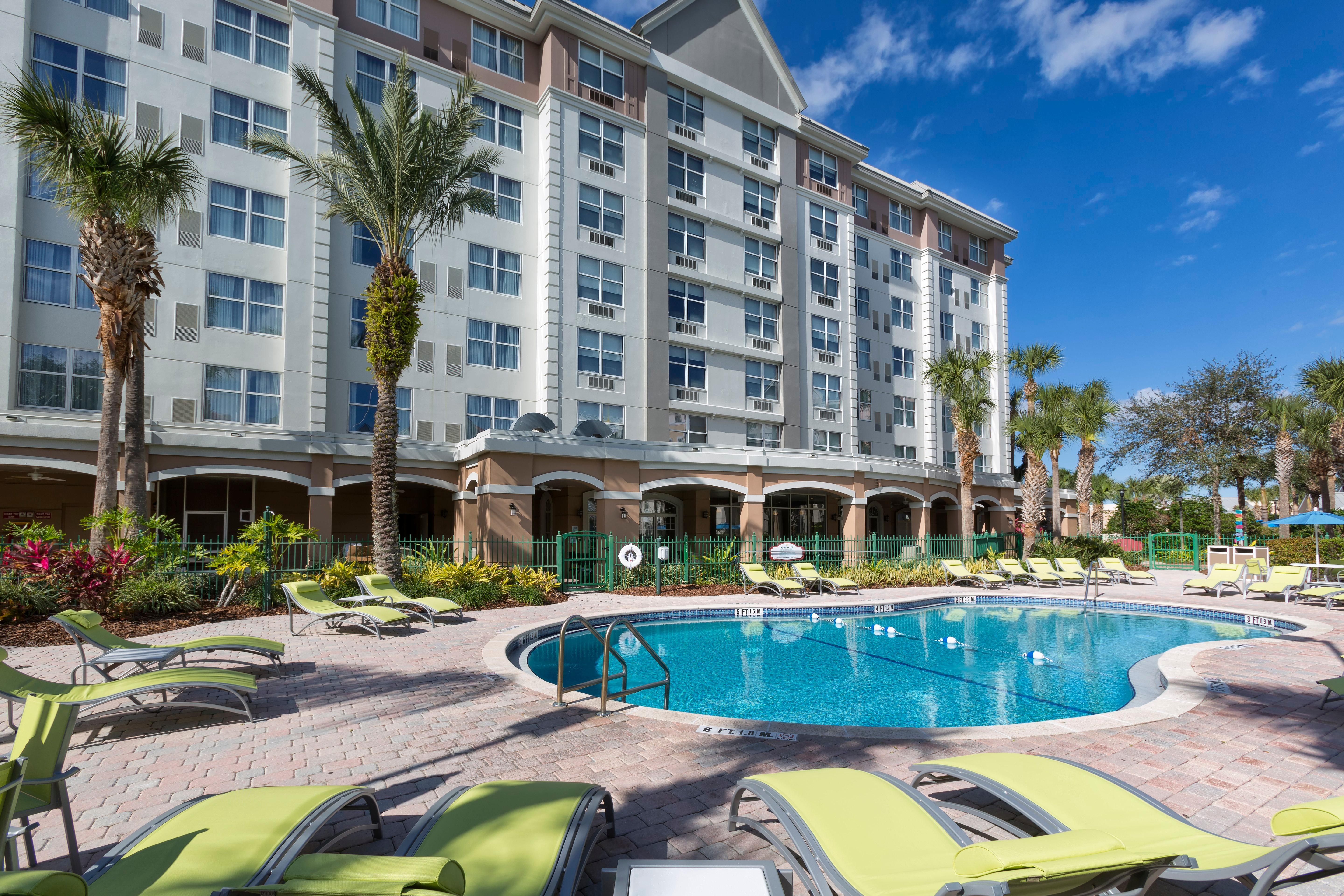 Holiday Inn Express & Suites S Lake Buena Vista By Ihg Киссимми Экстерьер фото