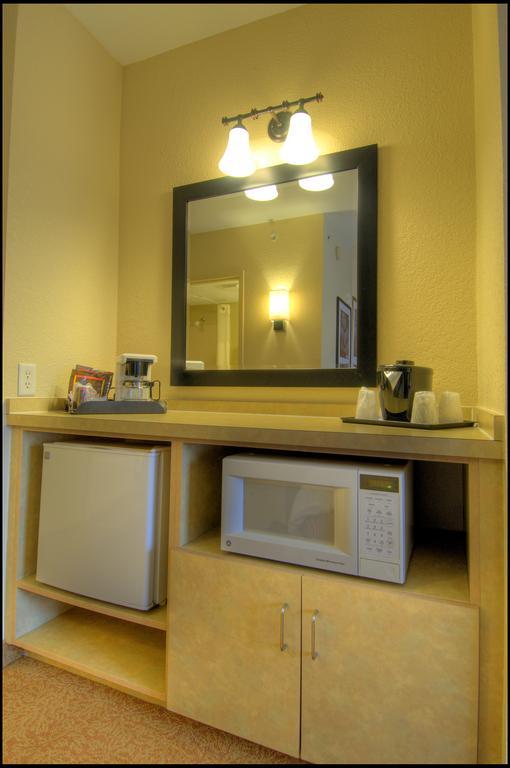 Holiday Inn Express & Suites S Lake Buena Vista By Ihg Киссимми Номер фото
