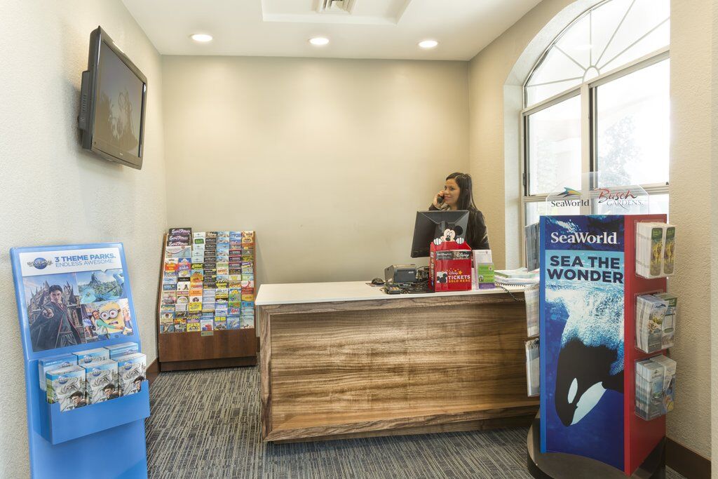 Holiday Inn Express & Suites S Lake Buena Vista By Ihg Киссимми Экстерьер фото